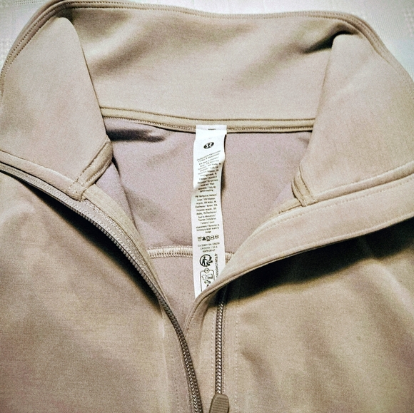 NEW Lululemon Brushed Softstreme Half-zio - Picture 3 of 5